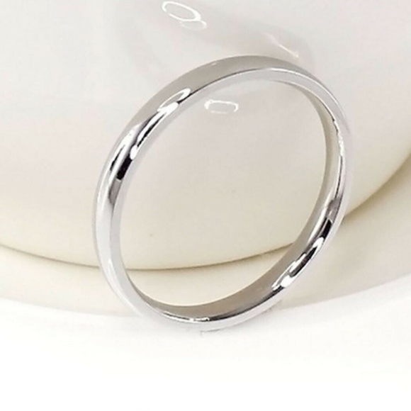 New 4mm Stainless Steel Polished Wedding Ring - Picture 2 of 3